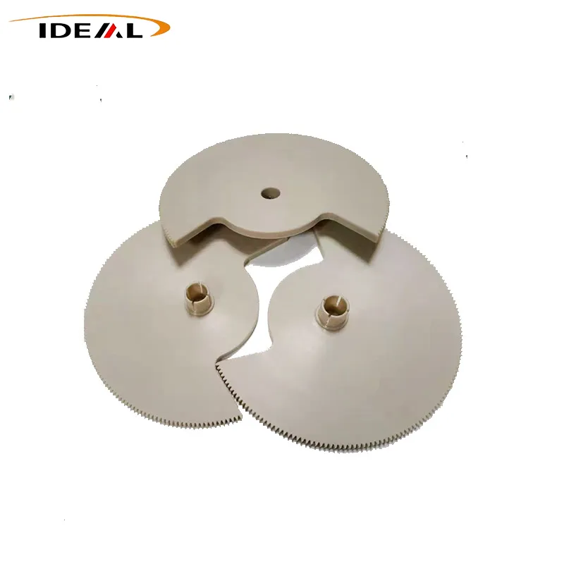 обработанные детали из PEEK