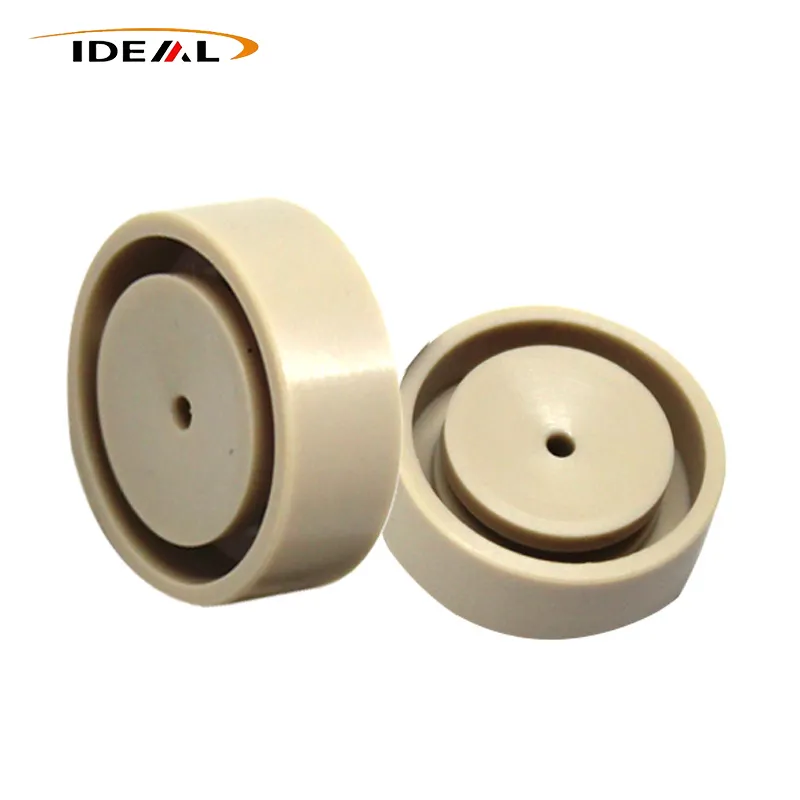 обработанные детали из PEEK