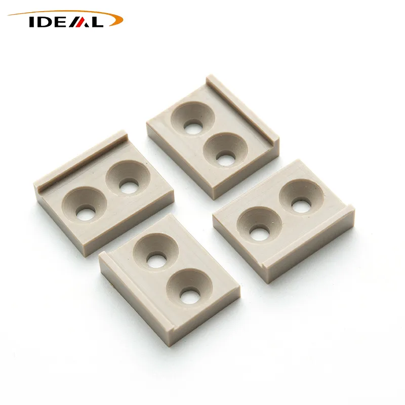 обработанные детали из PEEK